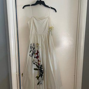 Beautiful summer dress with painted detail